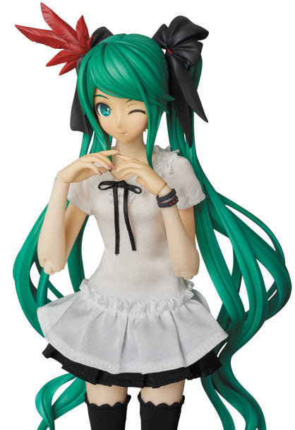 MEDICOM TOYS REAL ACTION HEROES HATSUNE MIKU -Project DIVA F- HONEY WHIP (DX ver.)