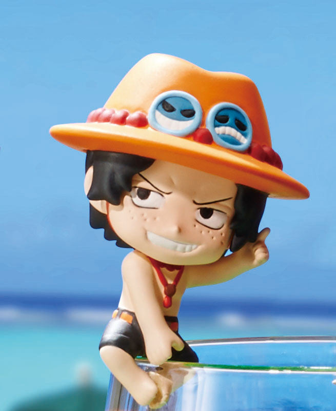 One Piece MEGAOHUSE OCHATOMO OP Pirate's Vacation (Set of 8 characters)