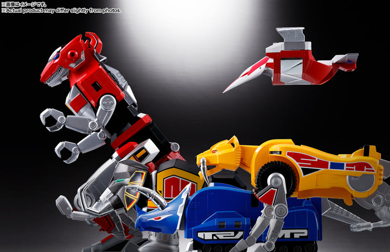 Kyoryu Sentai Zyuranger Bandai Soul of Chogokin GX-72 Megazord & GX-78 Dragonzord (Mighty Morphin Power Rangers)(JP)