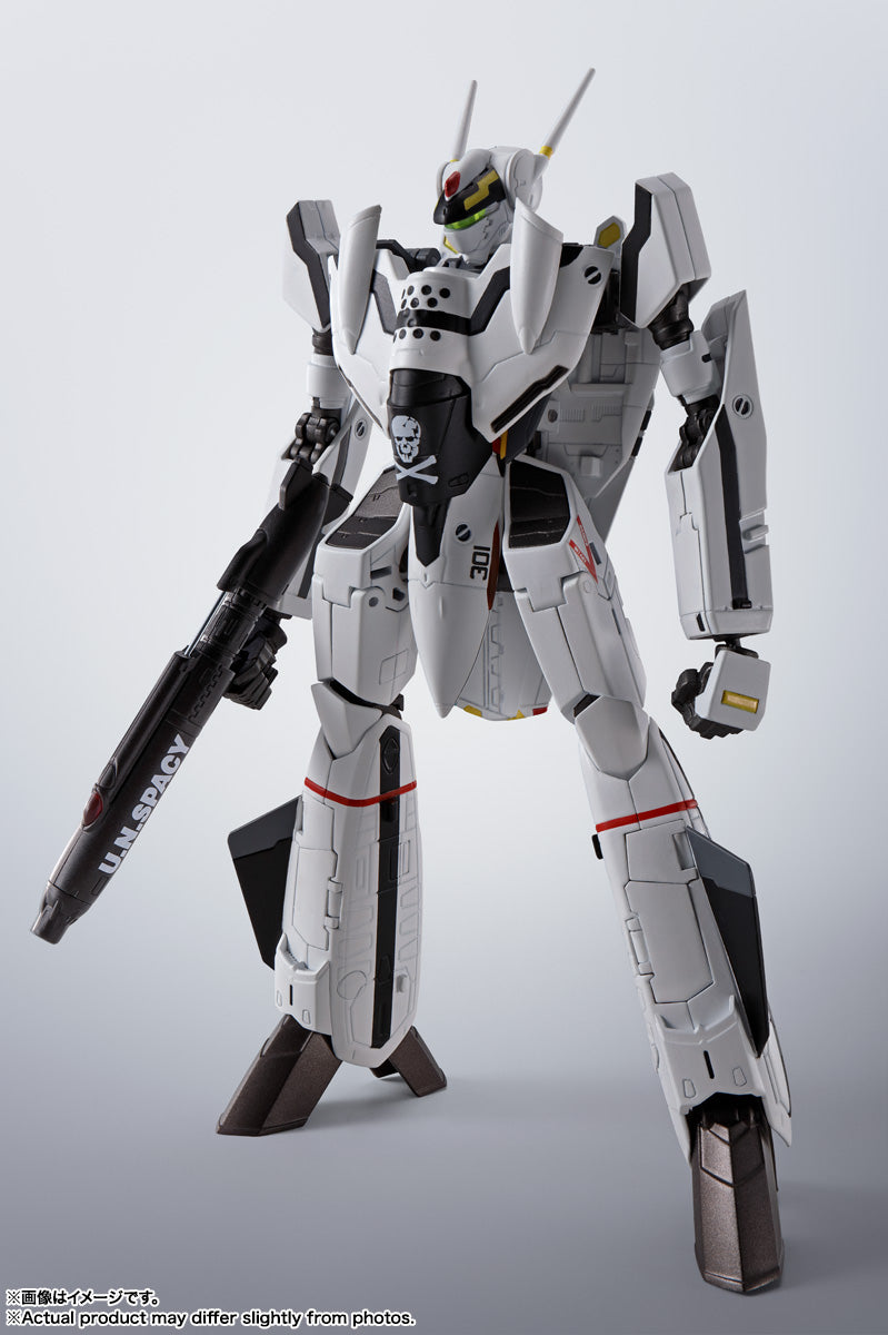 Macross Zero Bandai HI-METAL R VF-0S Phoenix (Roy Focker Fighter) + QF-2200D-B Ghost