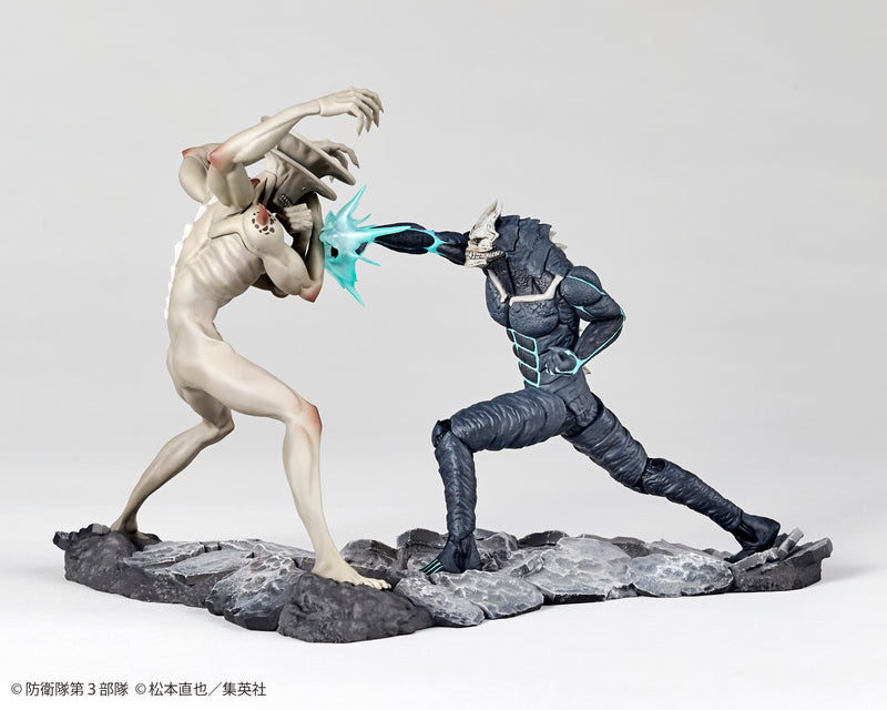 KAIJU No.8 Kaiyodo Kaiju No. 8 vs Kaiju No. 9