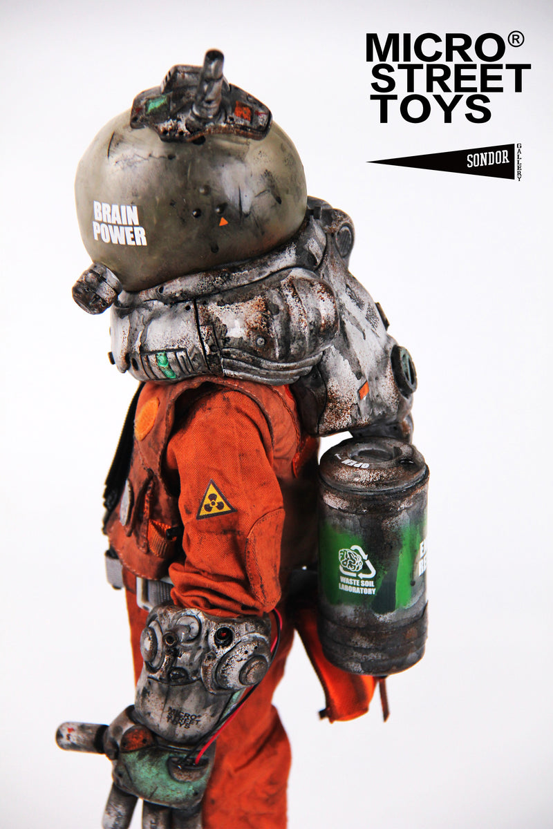 MICRO(R) STREET TOYS x SONDOR ERA OF RUST-ROGER 1/6 SCALE ACTION FIGURE