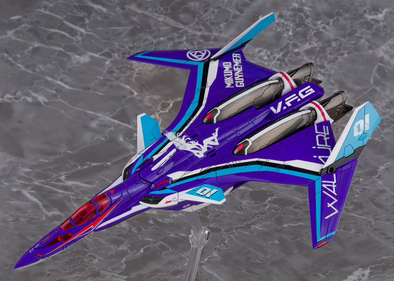 Macross Delta Aoshima V.F.G. VF-31J Siegfried Mikumo Guynemer