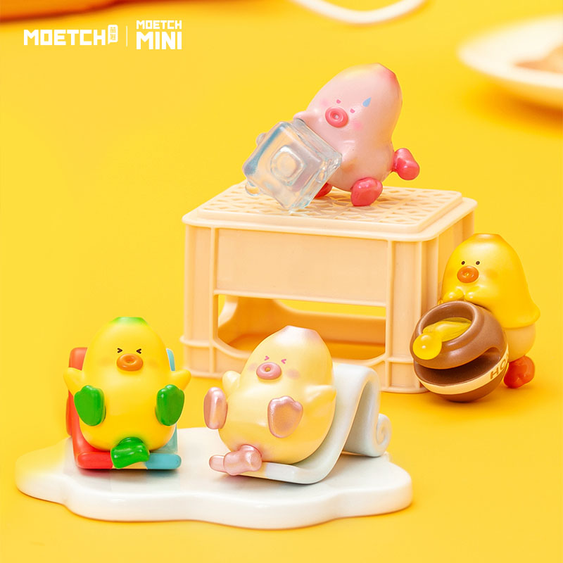 MOETCH BANA x BANA LEISURELY AFTERNOON SERIES TRADING FIGURE(1 Random)