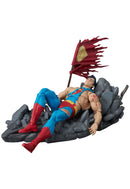 The Death of Superman Medicom Toys MAFEX Superman