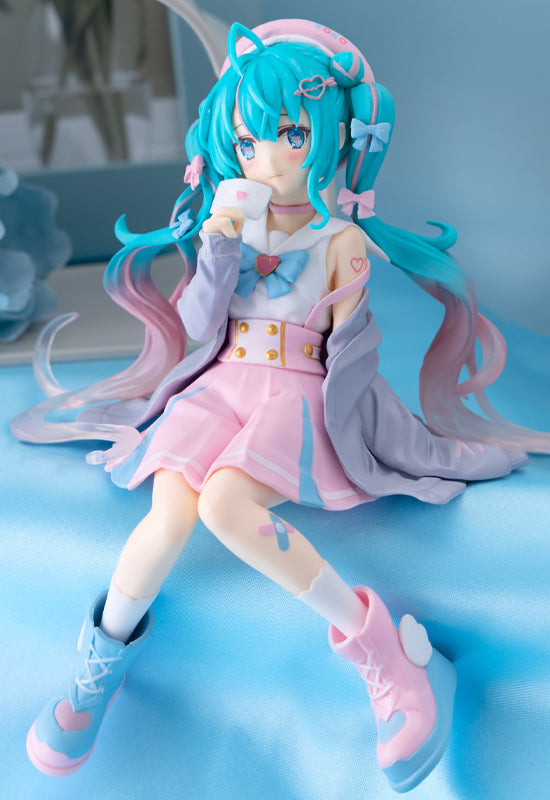 Hatsune Miku FuRyu Noodle Stopper Figure -Love Sailor Grey Color ver.-