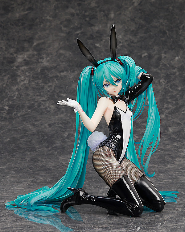 Character Vocal Series 01: Hatsune Miku FREEing Hatsune Miku: Bunny Ver. / Art by SanMuYYB