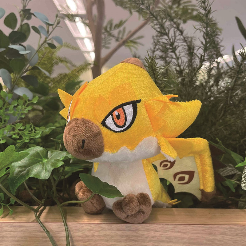 MONSTER HUNTER CAPCOM [Repeat Sales] Chibi-Plush Gold Rathian