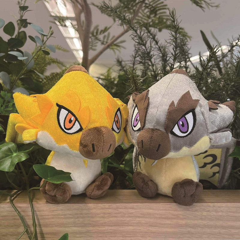 MONSTER HUNTER CAPCOM [Repeat Sales] Chibi-Plush Silver Rathalos