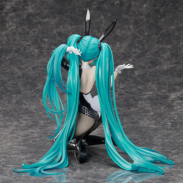 Character Vocal Series 01: Hatsune Miku FREEing Hatsune Miku: Bunny Ver. / Art by SanMuYYB