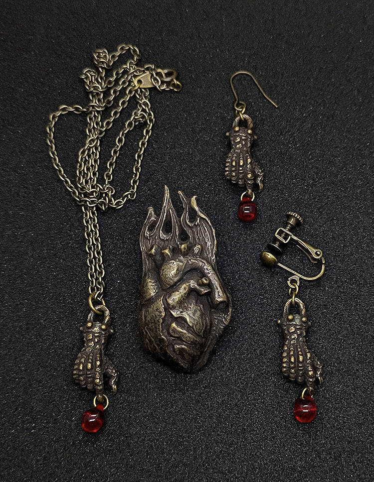 Dragon's Dogma 2 16 directions Dragon Hand (Piercing) For One Ear