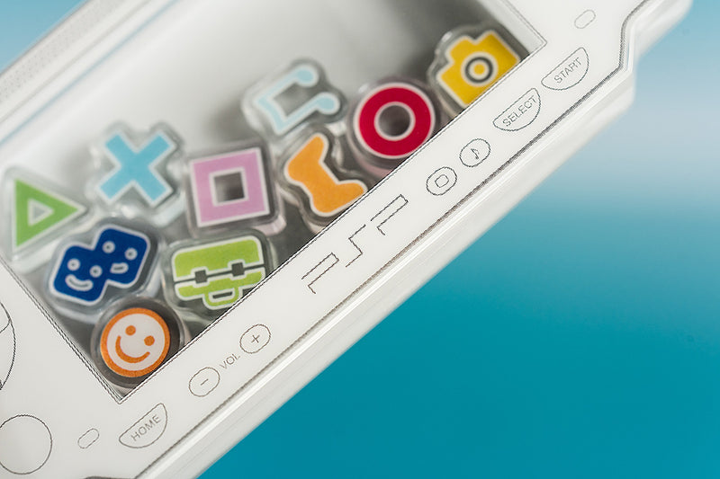 PlayStation Good Smile Company PSP™ (PlayStation™Portable) Rattle Acrylic Keychain: Black Ver./White Ver.