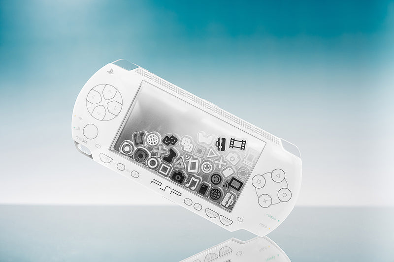 PlayStation Good Smile Company PSP™ (PlayStation™Portable) Rattle Acrylic Stand: Black Ver./White Ver.