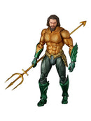 AQUAMAN AND THE LOST KINGDOM MEDICOM TOYS MAFEX AQUAMAN (GOLD & GREEN SUIT)