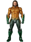 AQUAMAN AND THE LOST KINGDOM MEDICOM TOYS MAFEX AQUAMAN (GOLD & GREEN SUIT)