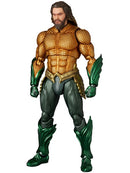 AQUAMAN AND THE LOST KINGDOM MEDICOM TOYS MAFEX AQUAMAN (GOLD & GREEN SUIT)
