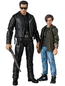 T2 MEDICOM TOYS MAFEX T-800 (T2 Ver.) & John Connor