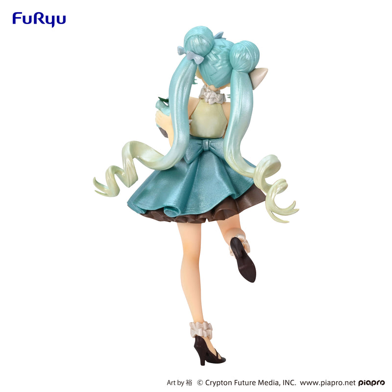 Hatsune Miku FuRyu SweetSweets Series Figure Hatsune Miku Chocolate Mint Pearl Color