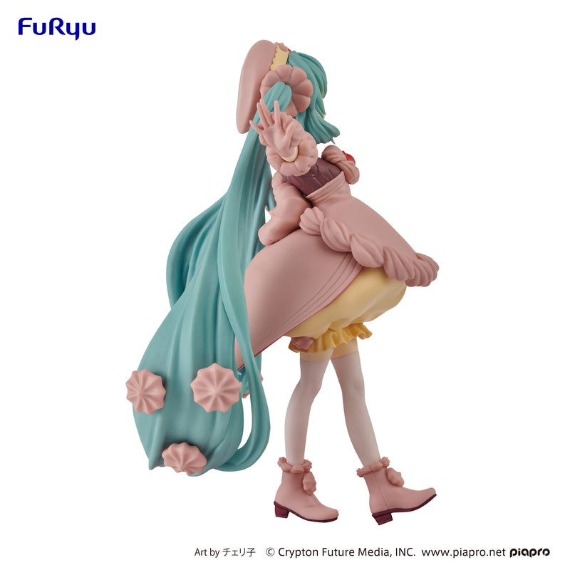 Hatsune Miku FURYU SweetSweets Series Figure -Strawberry Chocolate Short-