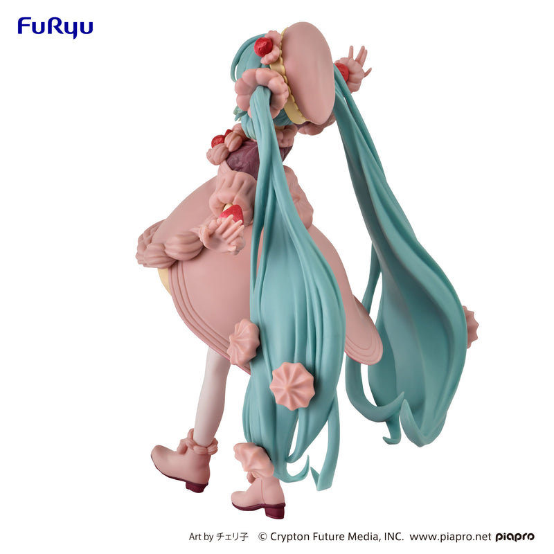 Hatsune Miku FURYU SweetSweets Series Figure -Strawberry Chocolate Short-