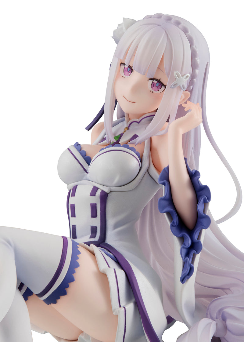 Re:ZERO -Starting Life in Another World- MEGAHOUSE Melty Princess Palm Size Emilia