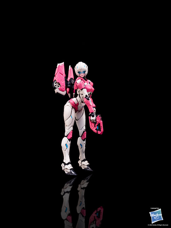 TRANSFORMERS Flame Toys Furai Model Arcee