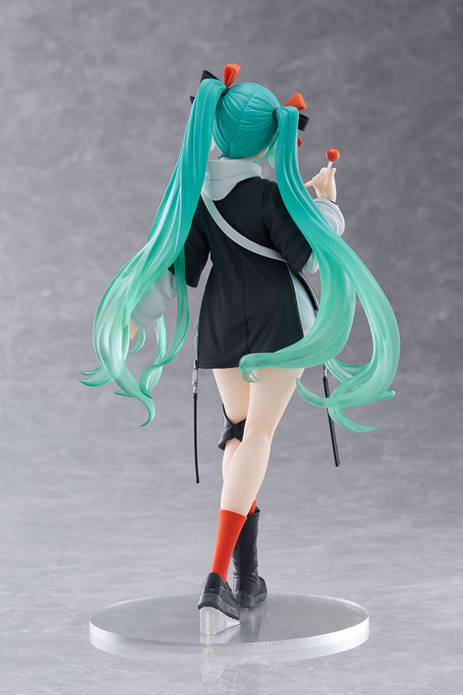 Hatsune Miku TAITO Figure Fashion (PUNK Ver.)