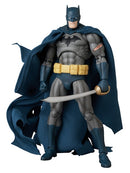 BATMAN: HUSH MEDICOM TOYS MAFEX BATMAN DAMAGE Ver.