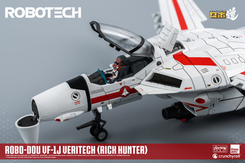 Robotech threezero 3A ROBO-DOU VF-1J Veritech (Rick Hunter)