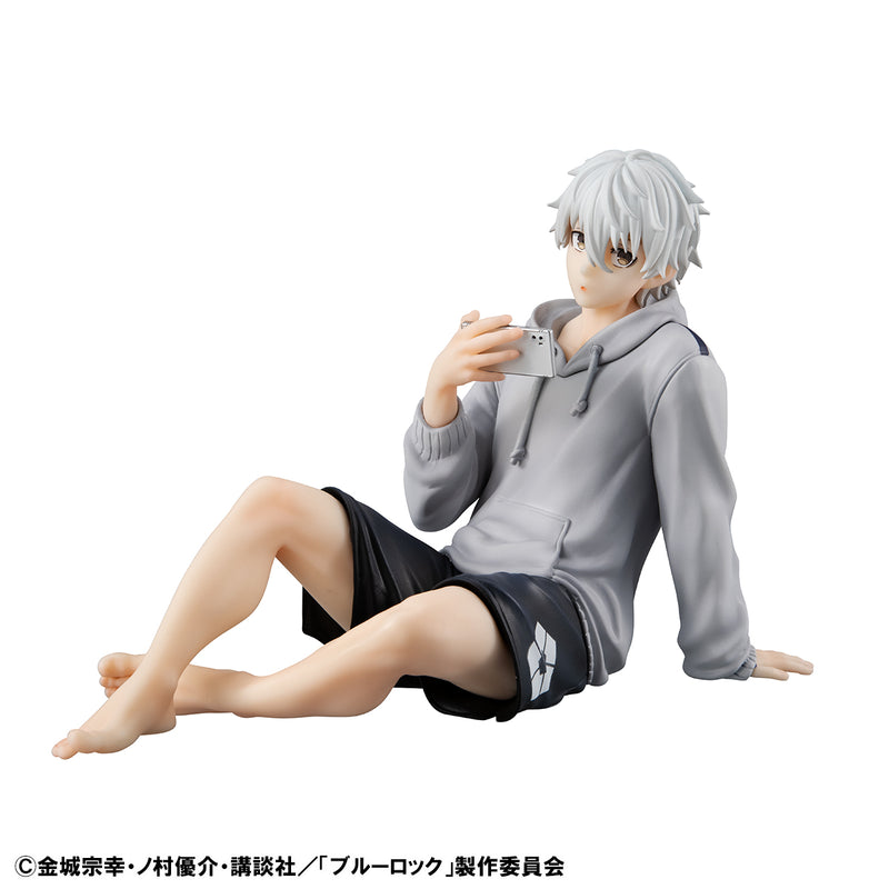 BLUE LOCK MEGAHOUSE G.E.M. series Palm size  Seishiro Nagi Repaint Ver.