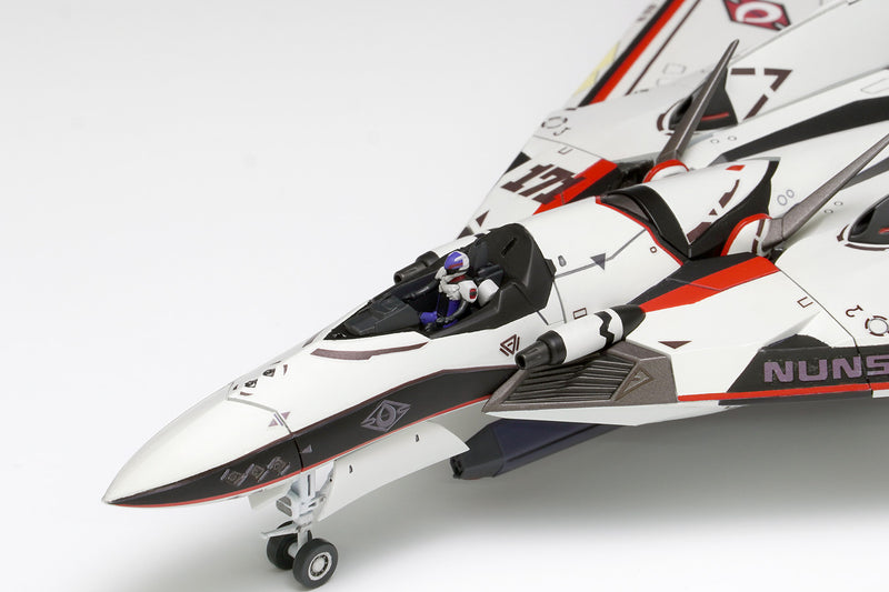 Macross Frontier Wave VF-171EX Nightmare Plus EX (Alto Custom)