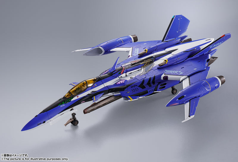 Macross Delta Movie: Absolute Live!!!!!! Bandai DX Chogokin YF-29 Durandal Valkyrie (Maximilian Jenius' Fighter) Full Set Pack