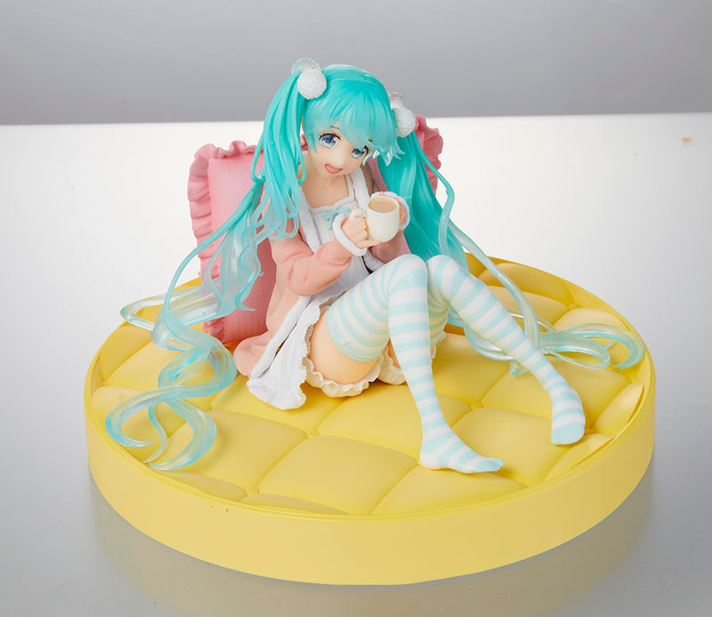 Hatsune Miku TAITO Figure Miku (Original Casual Wear Ver.)