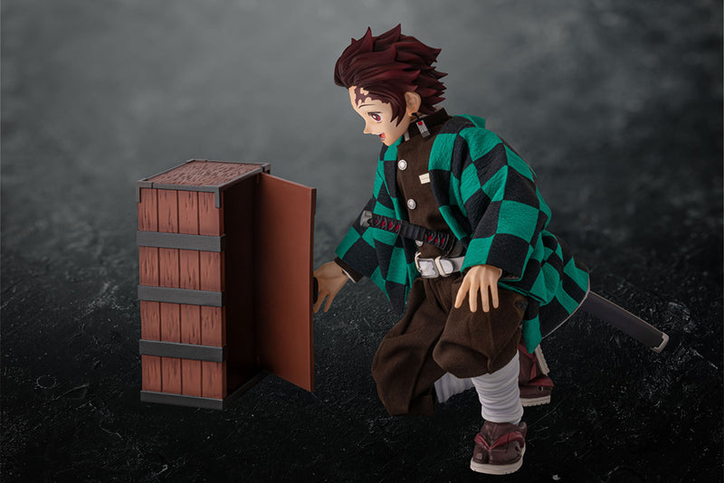 Demon Slayer: Kimetsu no Yaiba Aniplex Tanjiro Kamado 1/6 Scale Action Figure