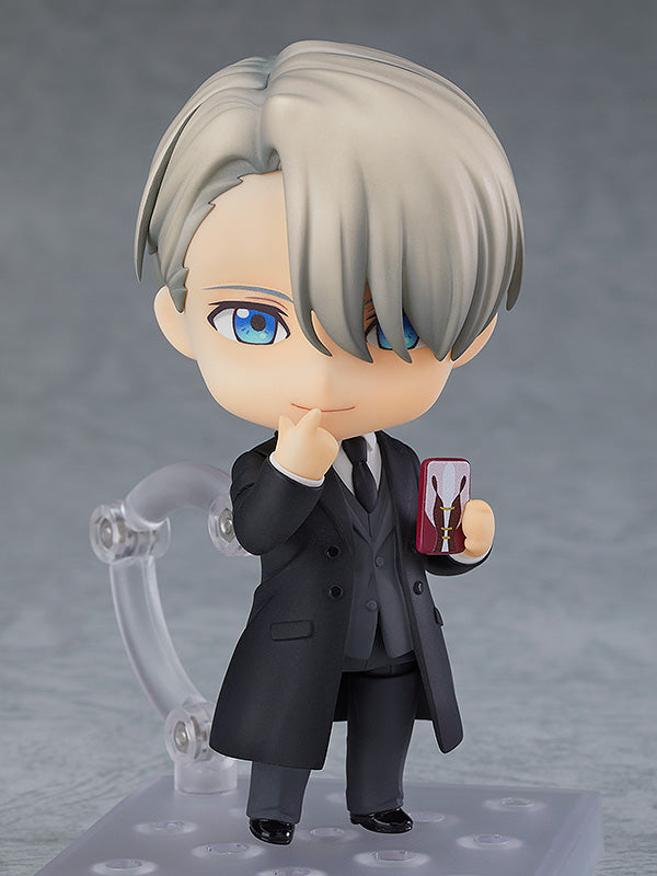 865 YURI!!! on ICE Nendoroid Victor Nikiforov: Coach Ver.