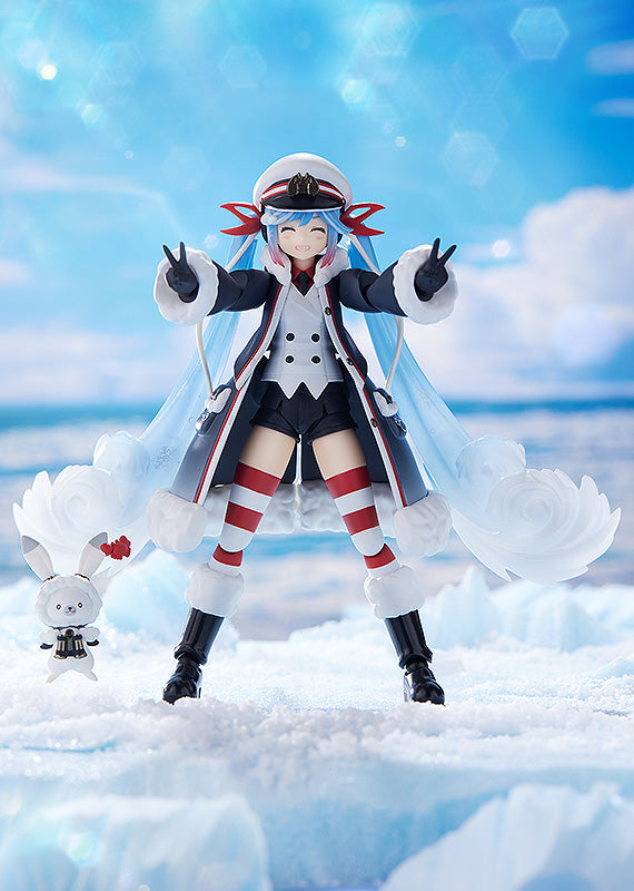 EX-066 Character Vocal Series 01: Hatsune Miku figma Snow Miku: Grand Voyage ver.