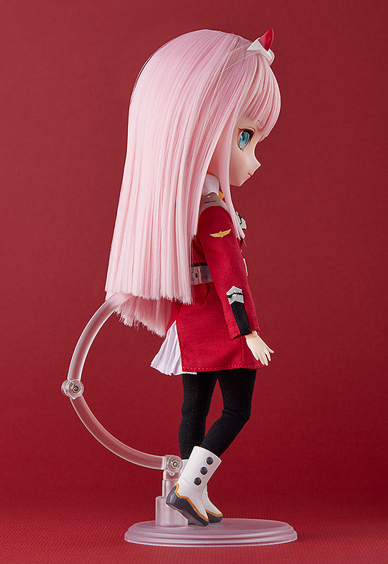 DARLING in the FRANXX Good Smile Company Harmonia humming Zero Two