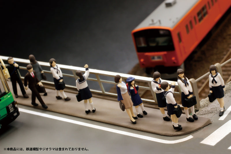1/80th scale Super Mini Figure PLUM 1/80th scale Super Mini Figure6 -The Bus Stop Of That Day-