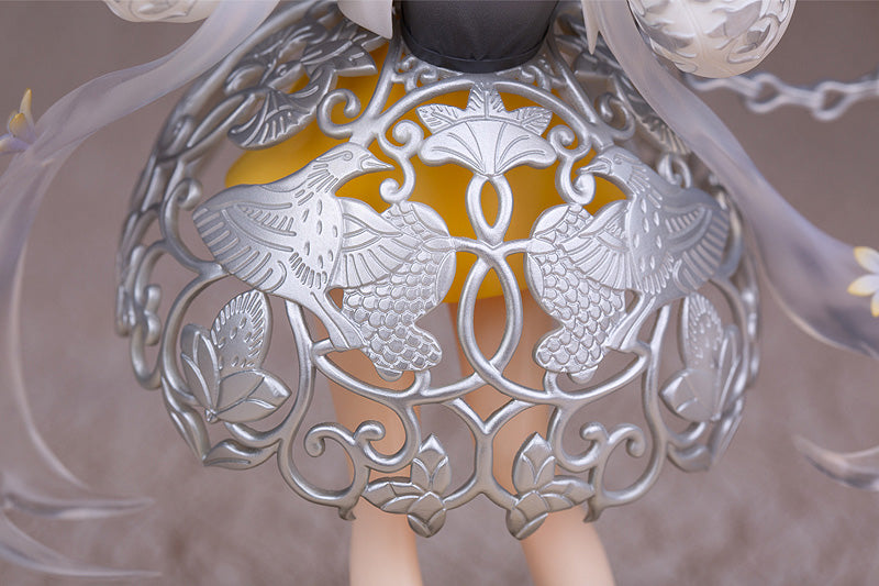 National Treasure Myethos Silver Sachet with Grape Flower and Bird Pattern