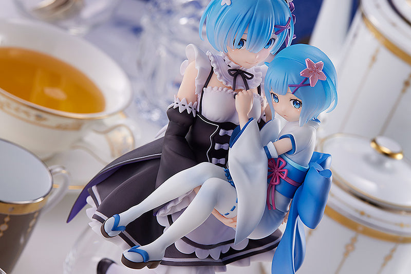 Re:ZERO -Starting Life in Another World- SEGA Figure Rem & Childhood Rem