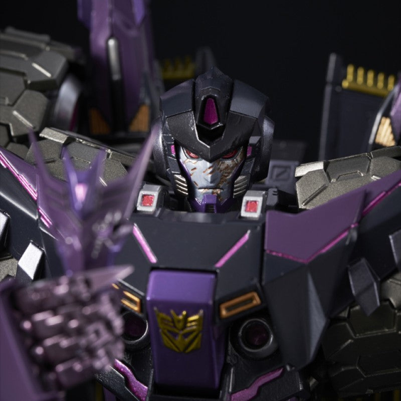 TRANSFORMERS FLAME TOYS KURO KARA KURI