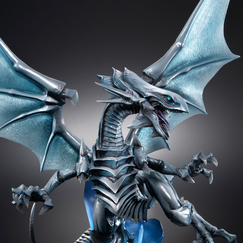 Yu-Gi-Oh Duel Monsters MEGAHOUSE ART WORKS MONSTERS Blue Eyes White Dragon～Holographic Edition～