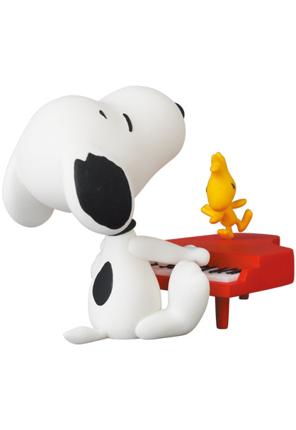 PEANUTS MEDICOM TOYS UDF Series 13: PIANIST SNOOPY