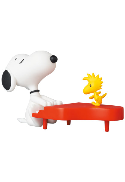 PEANUTS MEDICOM TOYS UDF Series 13: PIANIST SNOOPY