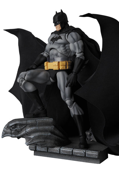 HUSH MAFEX Batman (HUSH Black ver.)