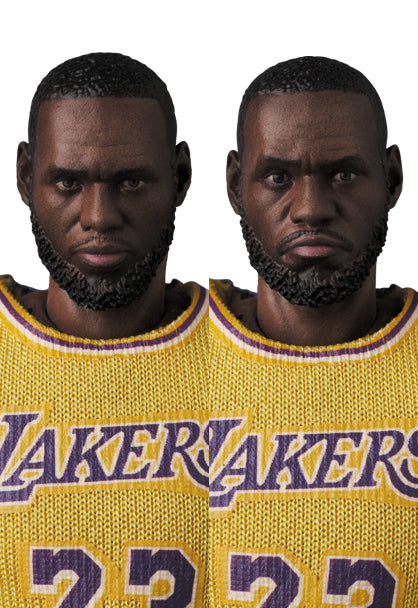 Los Angeles Lakers MAFEX LeBron James