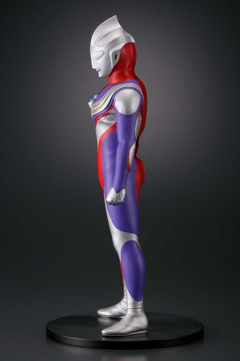 Character Classics Ultraman KAIYODO Tiga Cold Cast Figure