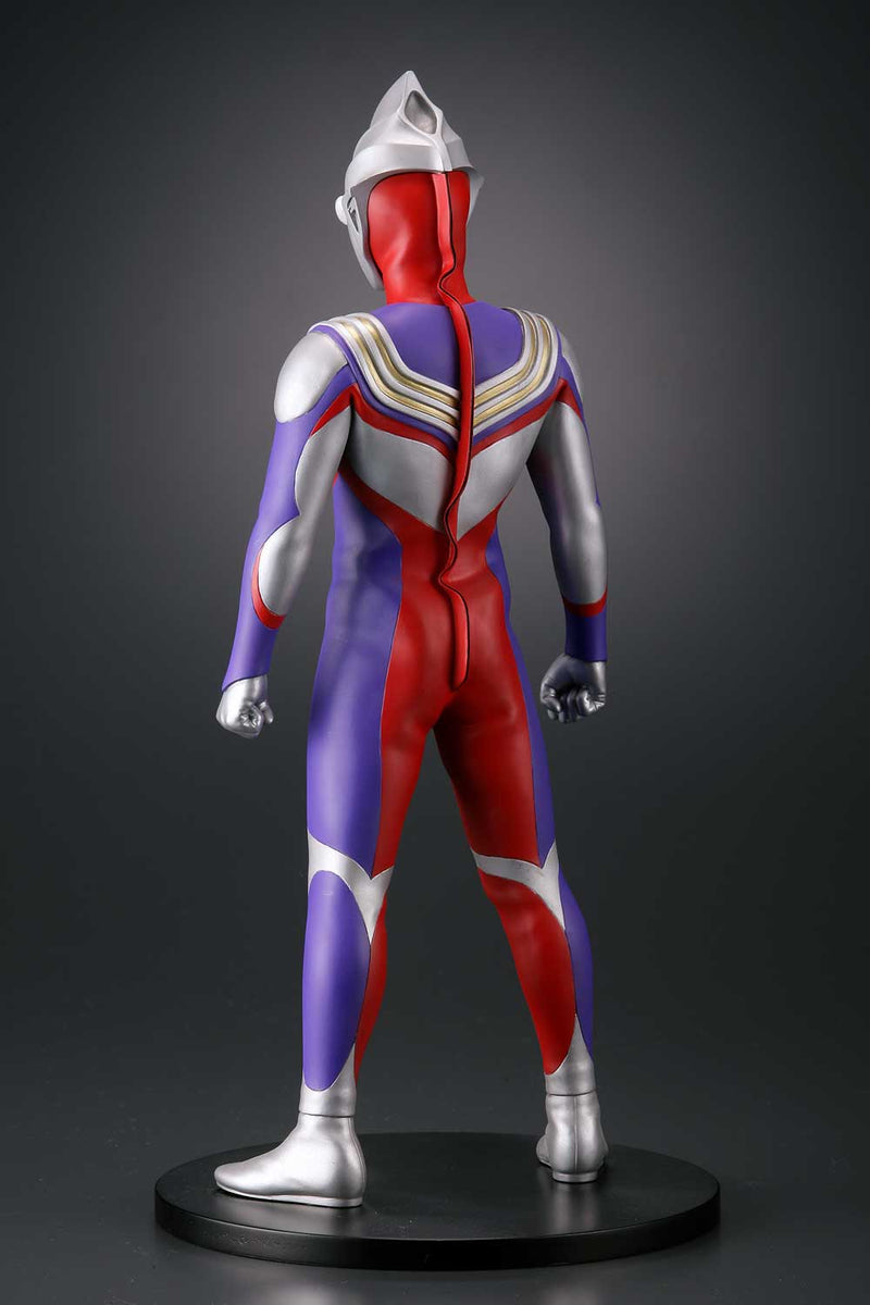 Character Classics Ultraman KAIYODO Tiga Cold Cast Figure