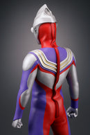 Character Classics Ultraman KAIYODO Tiga Cold Cast Figure