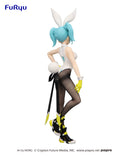 Hatsune Miku FURYU Bicute Bunnies Figure Street ver.